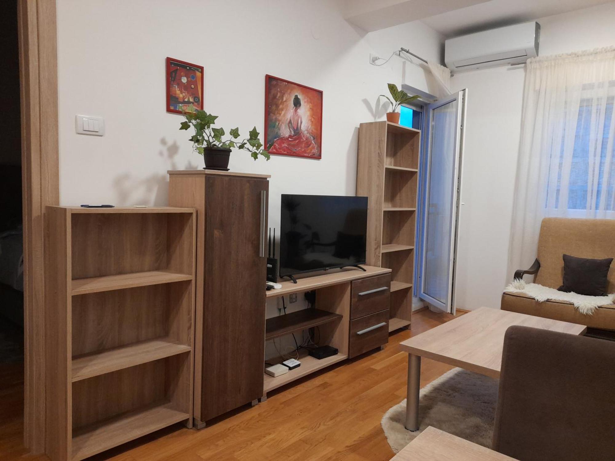 Ogi Apartman Appartement Podgorica Buitenkant foto