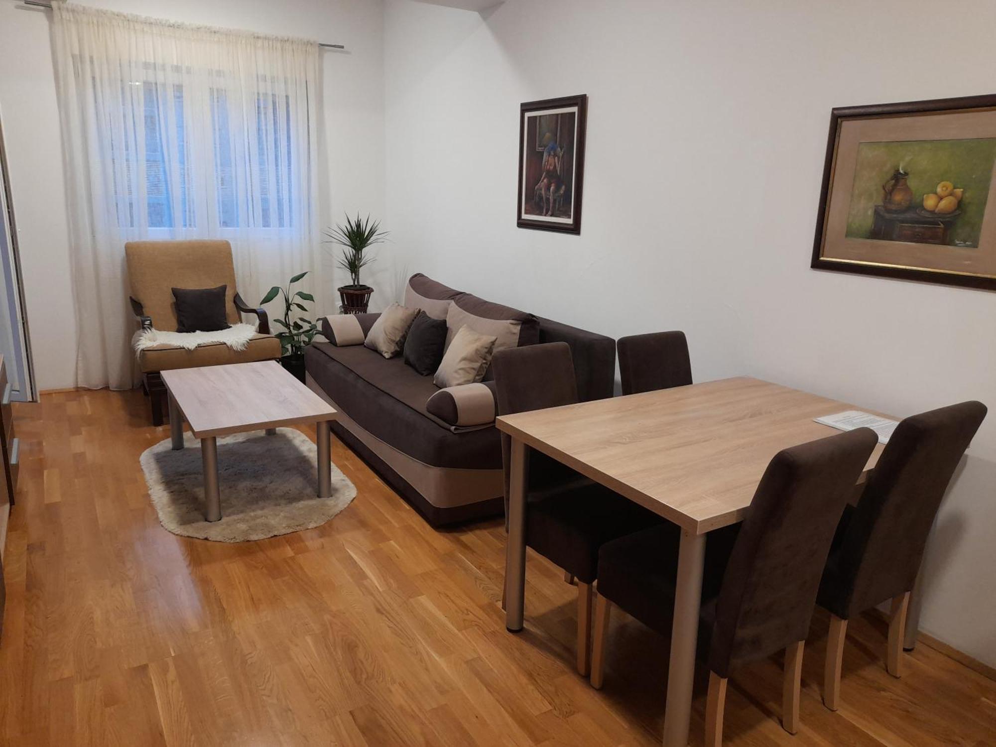 Ogi Apartman Appartement Podgorica Buitenkant foto